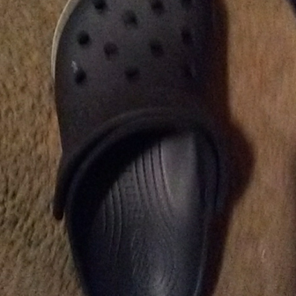crocs